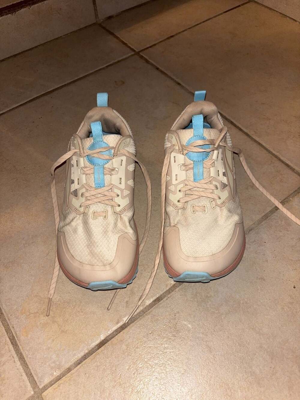Altra Lone Peak 7 Women's Trail Running Shoes Size 8.5
